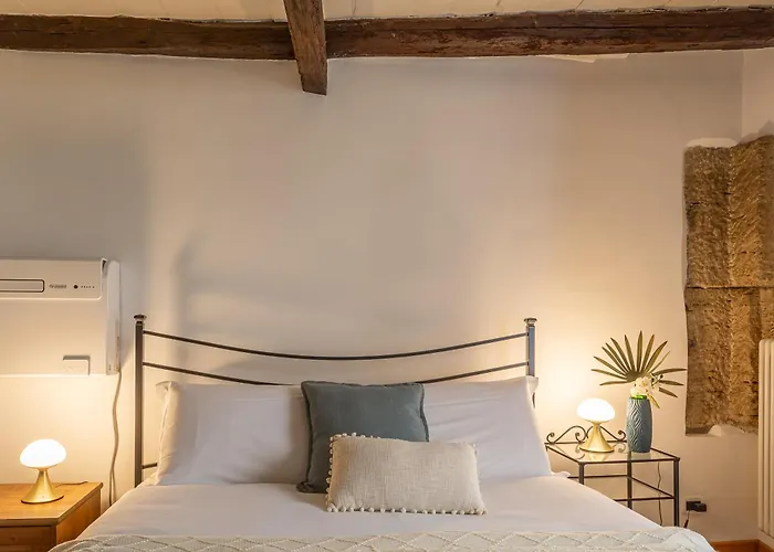 Daire Iflat Campo De Fiori's Comfy Gem